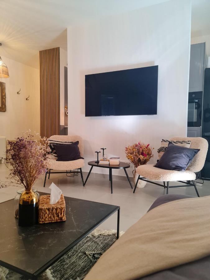 New - Apartment Finis 센 외부 사진